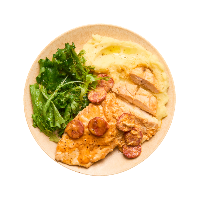 Escalope de dinde au chorizo, purée & salade