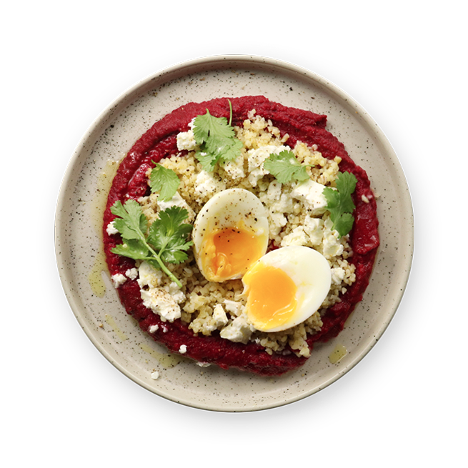Houmous betterave, feta & œuf mollet